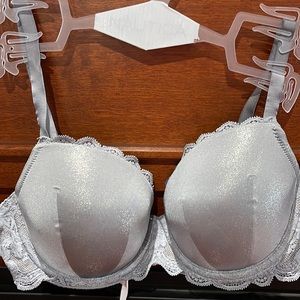 VS Bra